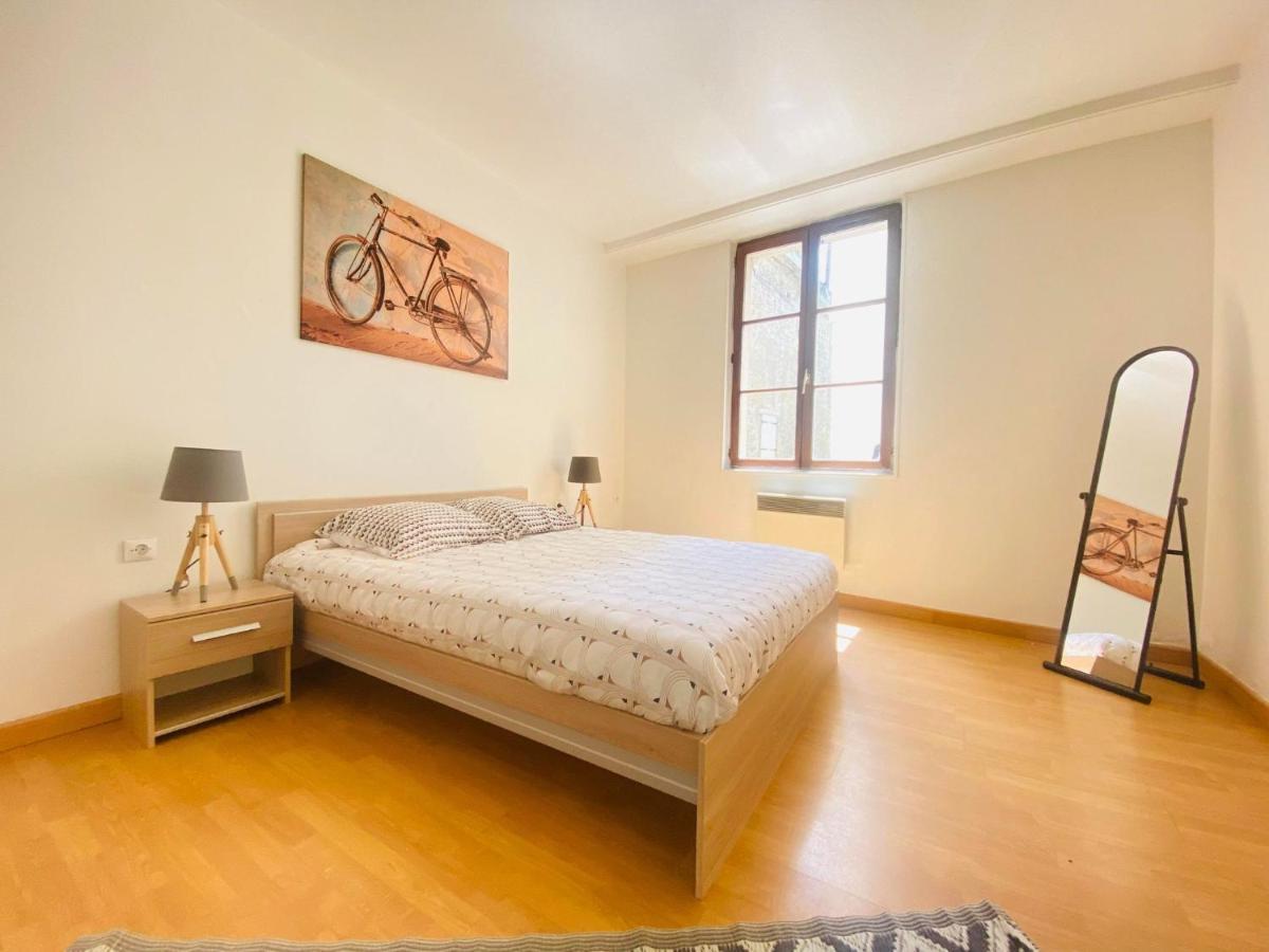 Joli Appartement Proche Cathedrale Лан Экстерьер фото